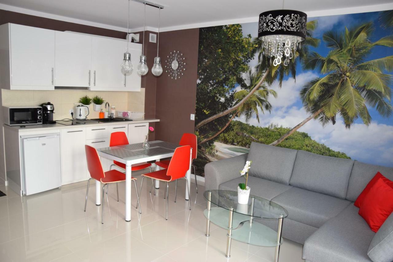 Apartament Ibiza Przy Plazy Rewal Luaran gambar